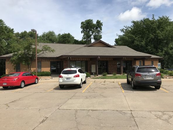 5113 N Executive Dr, Peoria, IL 61614